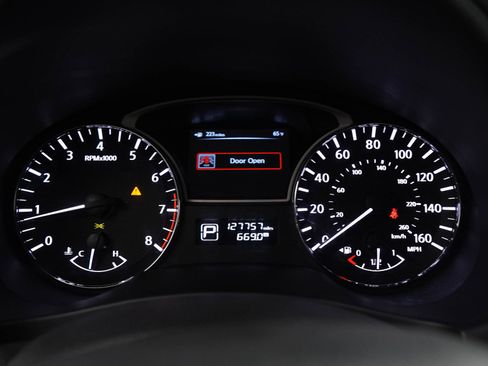 Used 2013 Nissan Altima 2.5 SV FWD image 25