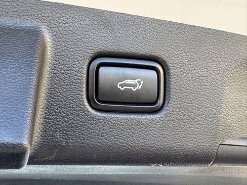 Certified 2022 Kia Telluride EX w/ Towing Package image 9