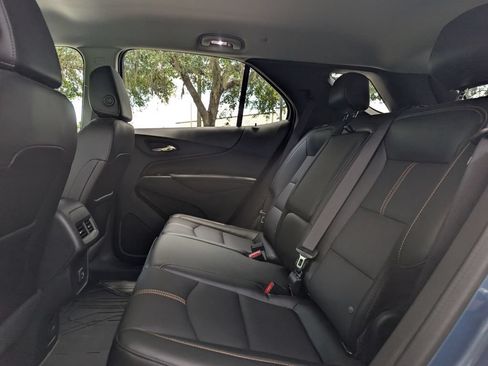 Used 2024 Chevrolet Equinox Premier FWD image 18
