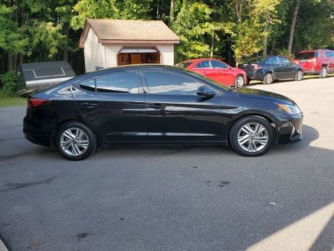 Used 2019 Hyundai Elantra SEL w/ Cargo Package FWD image 7