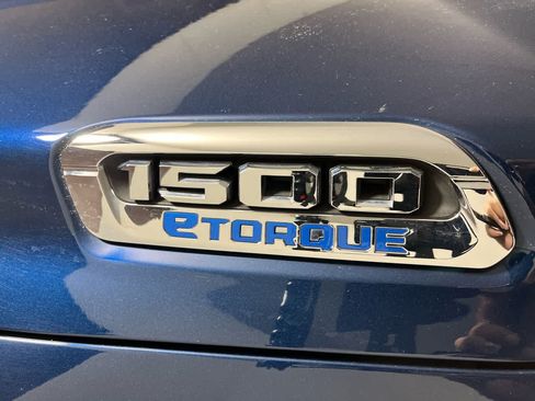 Used 2022 RAM 1500 Big Horn AWD/4WD image 11