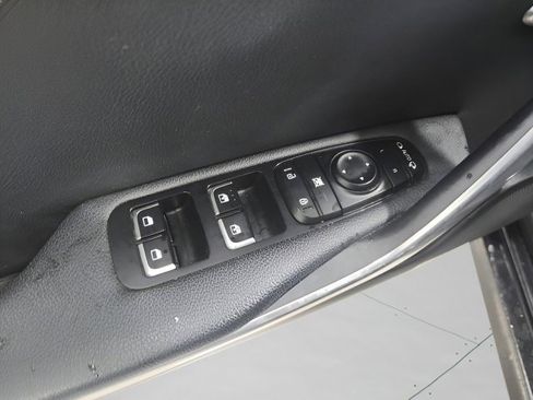 Used 2022 Kia Stinger GT-Line image 25