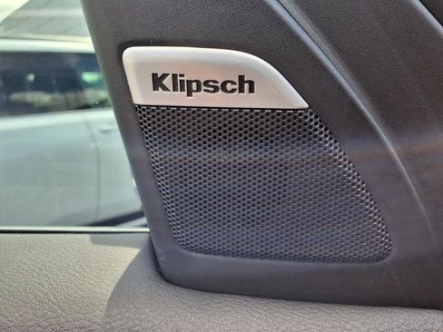 New 2025 Nissan Armada SL w/ Captain's Chari Seat Package image 15