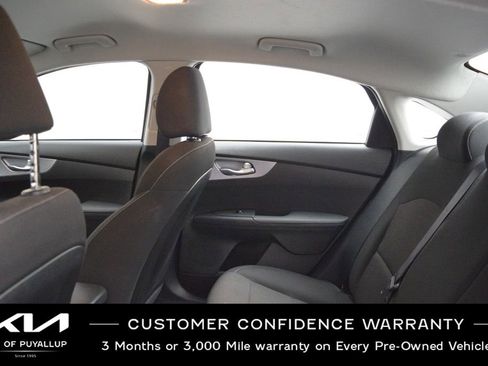 Certified 2023 Kia Forte LXS w/ LXS Technology Package image 12