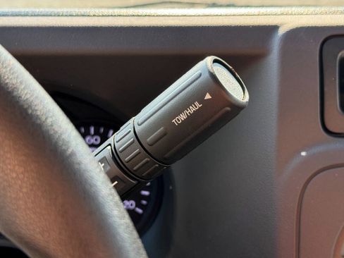 Used 2022 Ford E-450 and Econoline 450 Super Duty image 22