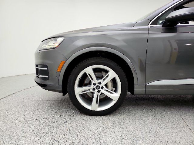 Used 2019 Audi Q7 3.0T Prestige w/ Prestige Package AWD/4WD image 33