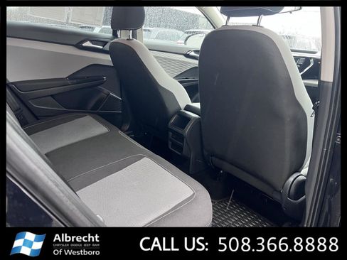 Used 2022 Volkswagen Taos S image 16