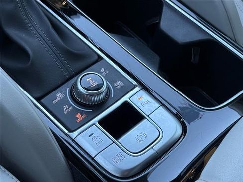 Used 2023 Kia Telluride S image 16