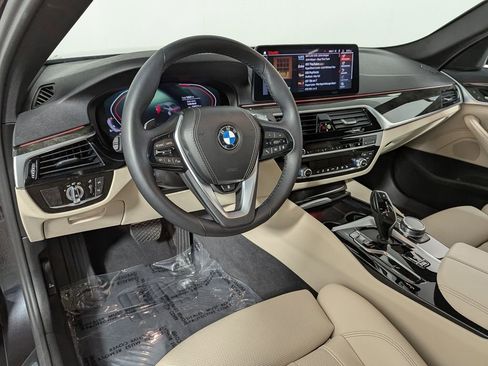 Certified 2023 BMW 530i xDrive w/ Convenience Package AWD/4WD image 15