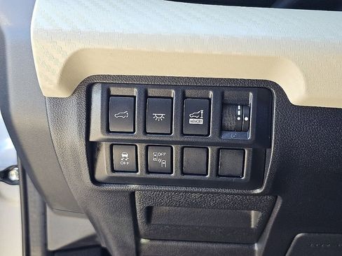 Used 2021 Subaru Ascent Premium w/ Convenience Package image 28