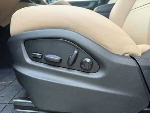 New 2026 Porsche Cayenne Coupe AWD/4WD image 16