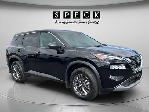 Used 2023 Nissan Rogue S AWD/4WD image 7