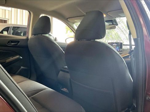 Used 2025 Nissan Altima 2.5 SV FWD image 19