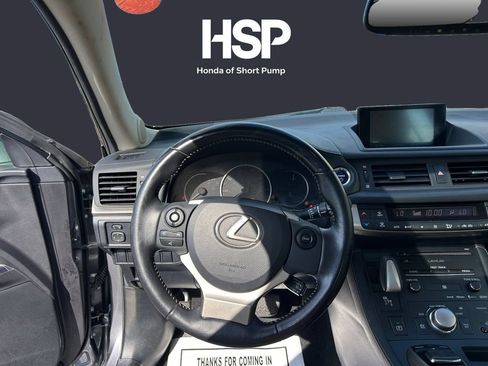 Used 2016 Lexus CT 200h w/ Navigation Package FWD image 12