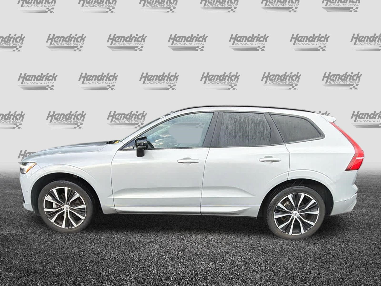 Used 2024 Volvo XC60 B5 Plus w/ Protection Package Premier AWD/4WD image 11