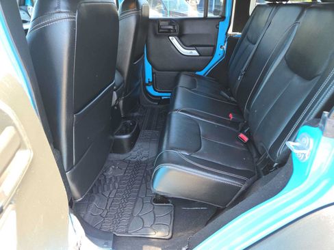 Used 2018 Jeep Wrangler Unlimited Rubicon AWD/4WD image 21