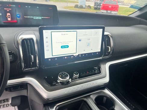 New 2025 Ford Expedition Max Platinum w/ Stealth Performance Package image 14