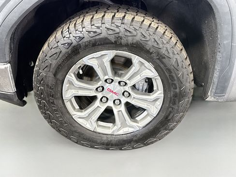 Used 2023 GMC Sierra 1500 SLE w/ Preferred Package image 37