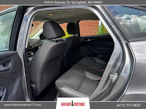 Used 2013 Ford Focus SE FWD image 10