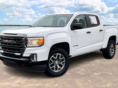 Used 2022 GMC Canyon AT4 w/ Trailering Package AWD/4WD image 3
