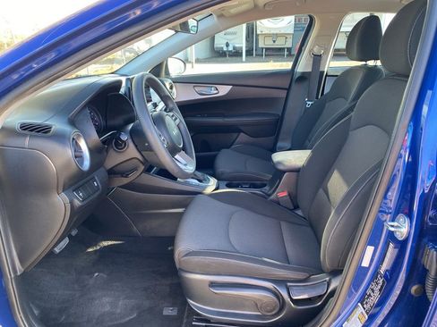 Used 2023 Kia Forte LXS FWD image 18