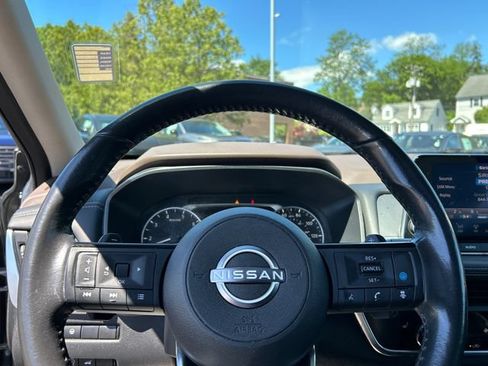 Certified 2023 Nissan Rogue SV w/ SV Premium B Package AWD/4WD image 12