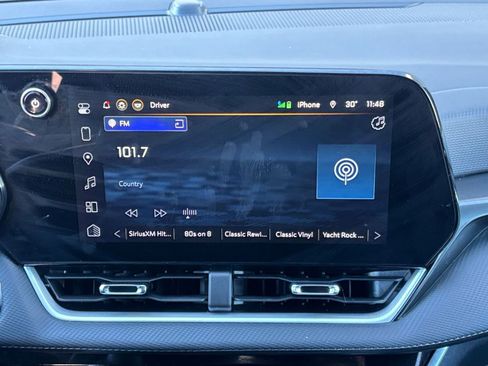 Used 2025 Chevrolet Equinox LT image 18