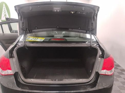 Used 2011 Chevrolet Cruze LT image 14
