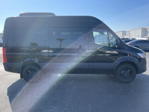 New 2025 Mercedes-Benz Sprinter 2500 image 3