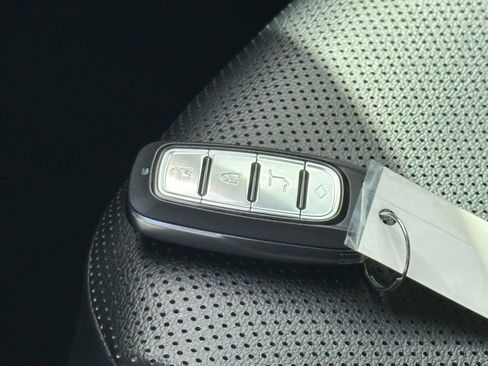 Used 2022 Ford Escape SEL image 31