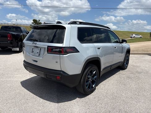 New 2026 Jeep Cherokee Limited AWD/4WD image 6