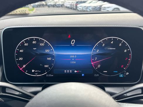 Used 2025 Mercedes-Benz GLC 300 4MATIC image 20