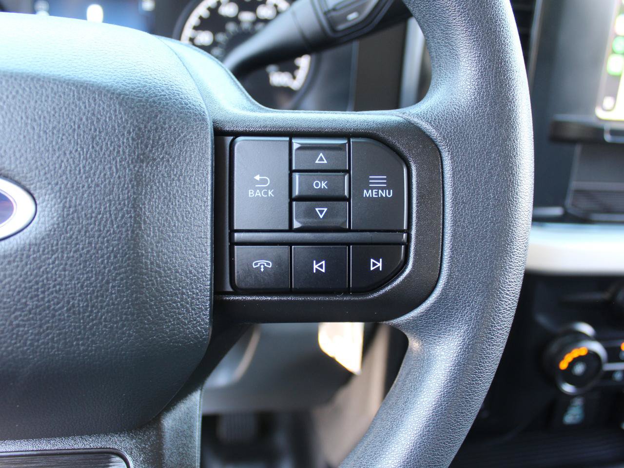 Used 2024 Ford F350 XLT w/ FX4 Off-Road Package AWD/4WD image 28