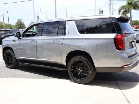 New 2026 GMC Yukon XL Elevation w/ Elevation Premium Package AWD/4WD image 6