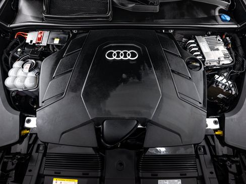 Used 2021 Audi Q8 Premium Plus AWD/4WD image 19
