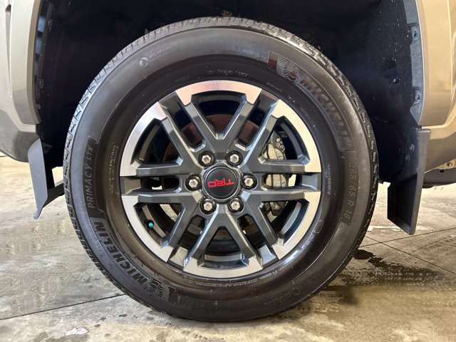 Used 2024 Toyota Tacoma TRD Sport w/ TRD Sport Premium Package AWD/4WD image 10