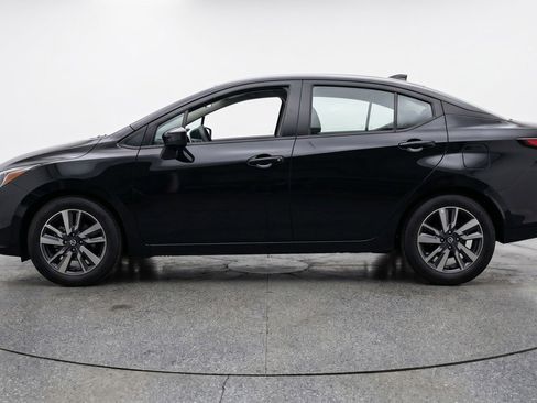 Used 2025 Nissan Versa SV FWD image 5