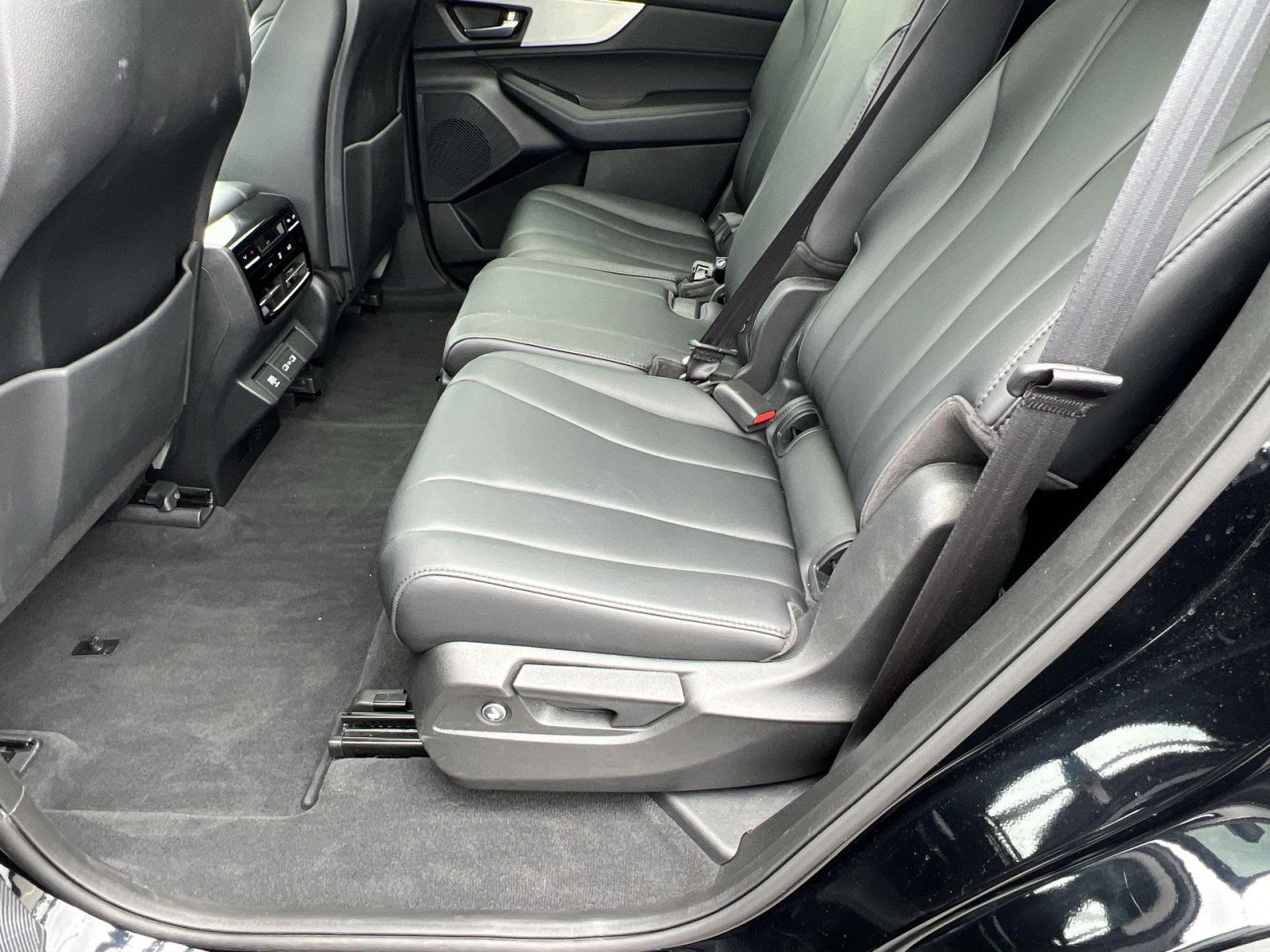 Used 2023 Acura MDX SH-AWD image 22
