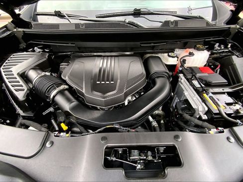 Used 2025 GMC Acadia AT4 w/ Super Cruise Package image 31