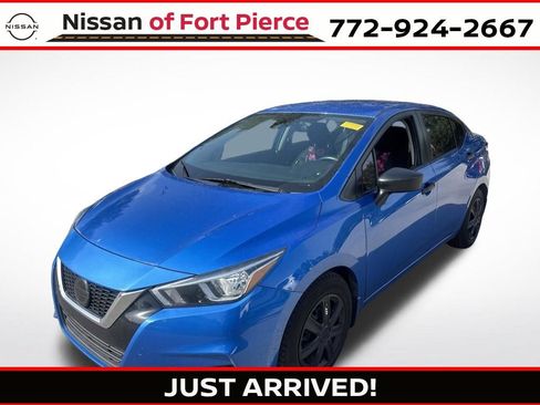 Used 2020 Nissan Versa S FWD image 1