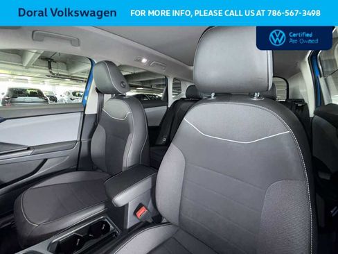 Used 2023 Volkswagen Taos SE w/ Panoramic Sunroof Package FWD image 14