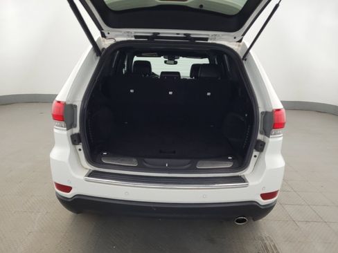 Used 2019 Jeep Grand Cherokee Limited AWD/4WD image 19