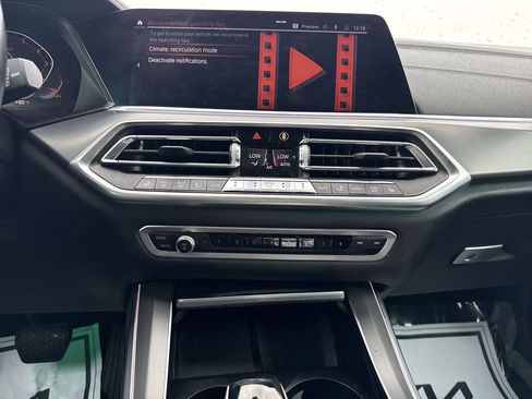 Used 2019 BMW X5 xDrive40i w/ Convenience Package AWD/4WD image 17