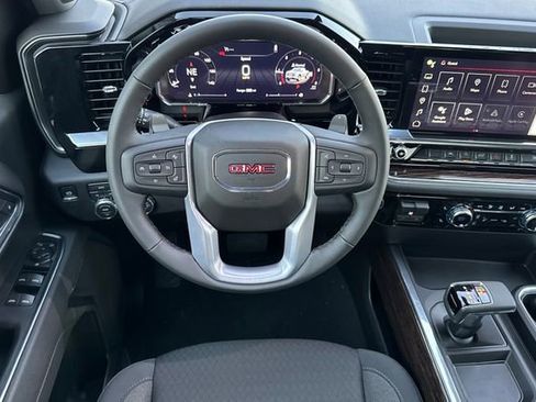 New 2026 GMC Sierra 1500 Elevation image 14