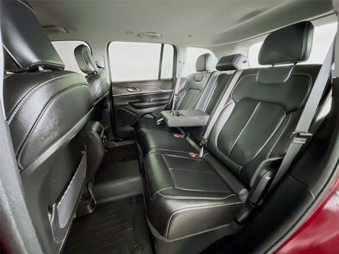 Used 2023 Jeep Grand Cherokee Limited image 26