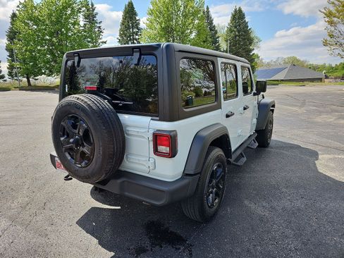 Used 2023 Jeep Wrangler Unlimited Sport AWD/4WD image 6