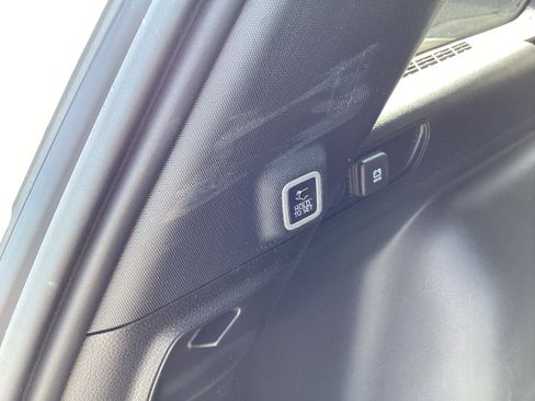 Used 2024 Jeep Grand Cherokee Limited image 15