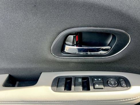 Used 2020 Honda HR-V EX image 20