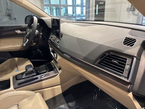 Used 2021 Audi Q5 Prestige image 39