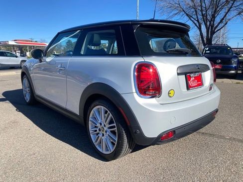 Used 2021 MINI Cooper SE w/ 6.5" Touchscreen Package image 3